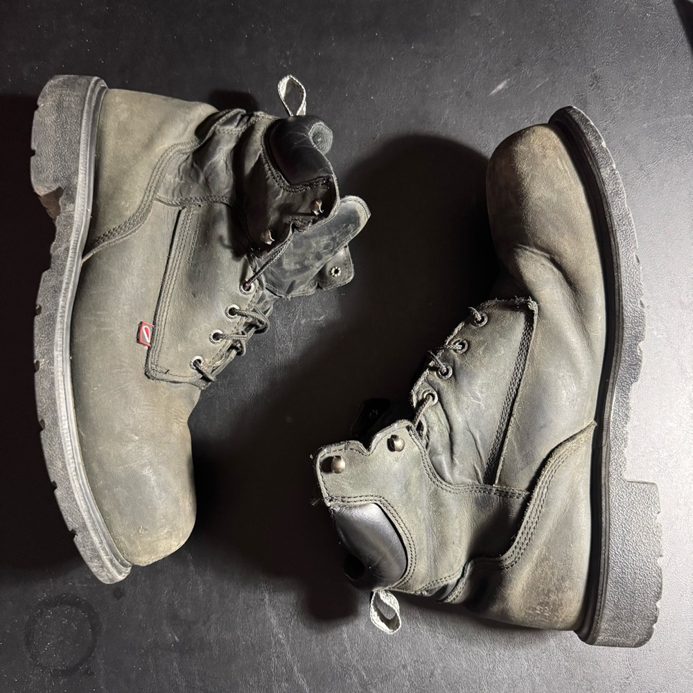 -Red Wing  Dynaforce 6 Inch boots Forest Green Sz 13 No Box